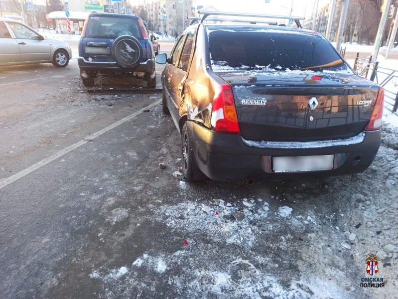 Омич устроил ДТП на чужом авто и пошел в гости #Новости #Общество #Омск