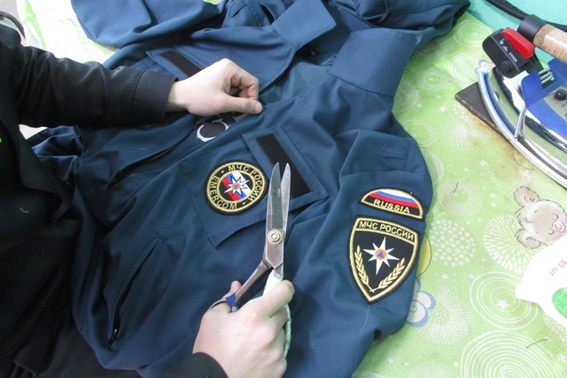 В омской колонии стали шить форму для сотрудников МЧС #Омск #Общество #Сегодня
