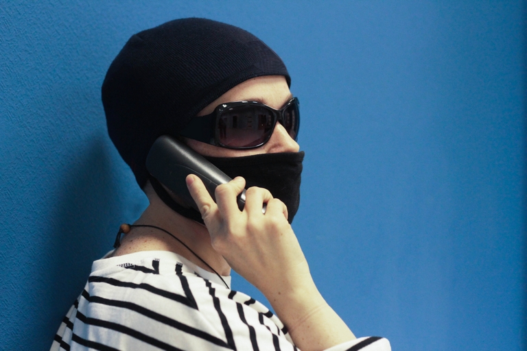 Омская пенсионерка отдала неизвестному в черной маске все сбережения #Омск #Общество #Сегодня