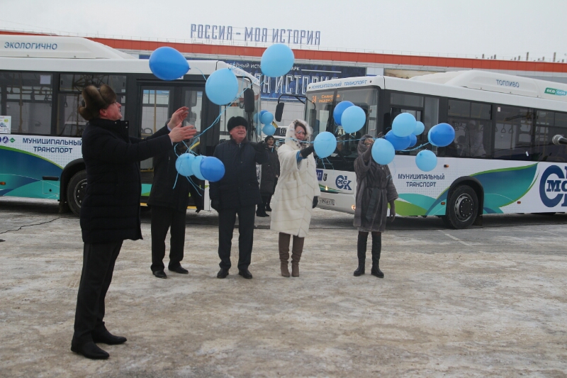 Когда омских чиновников пересадят на общественный транспорт? #Омск #Общество #Сегодня