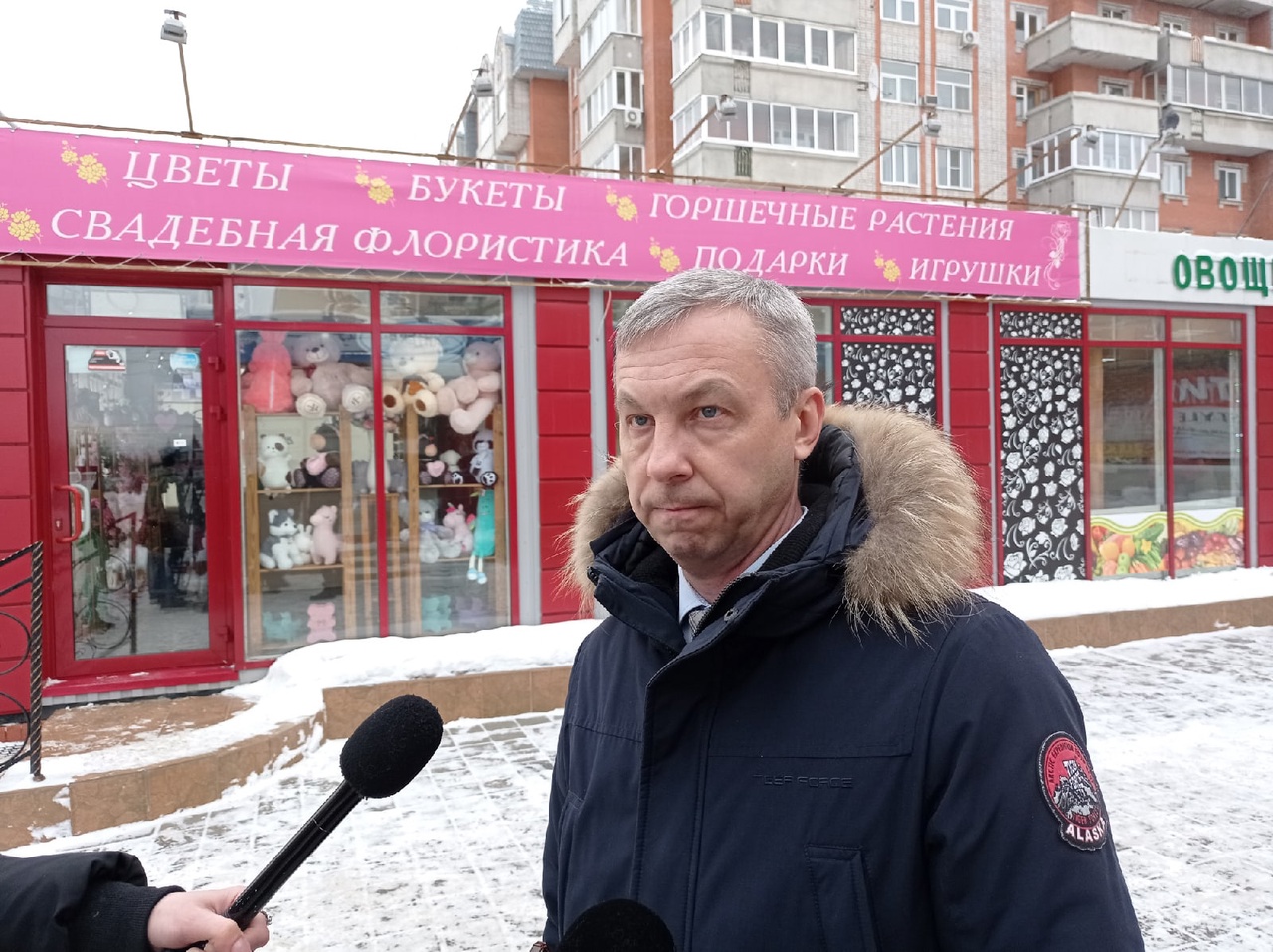 «Вышел в туалет, отключили свет»: почему в омских ТЦ перестали проверять QR-коды? #Омск #Общество #Сегодня «Вышел в туалет, отключили свет»: почему в омских ТЦ перестали проверять QR-коды? #Омск #Общество #Сегодня