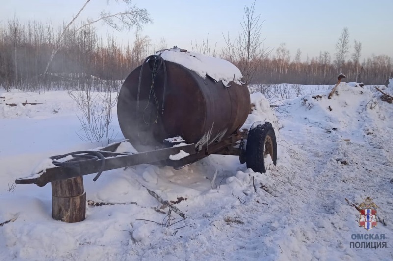 У лесорубов с севера Омской области украли бочку дизтоплива #Омск #Общество #Сегодня