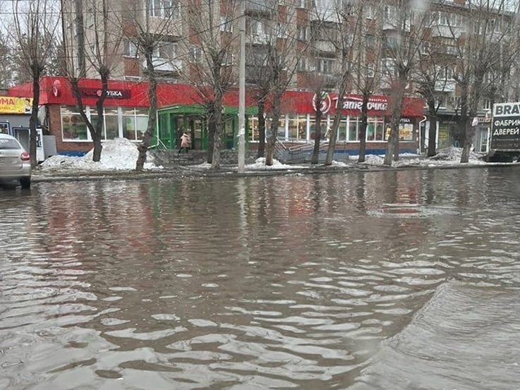 Потоп и мусор кругом: почему весной Омск такой грязный? #Новости #Общество #Омск Потоп и мусор кругом: почему весной Омск такой грязный? #Новости #Общество #Омск