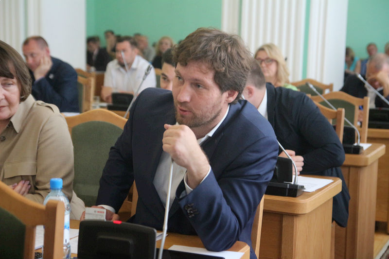Омского депутата Петренко арестовали на 7 суток #Омск #Общество #Сегодня Омского депутата Петренко арестовали на 7 суток #Омск #Общество #Сегодня