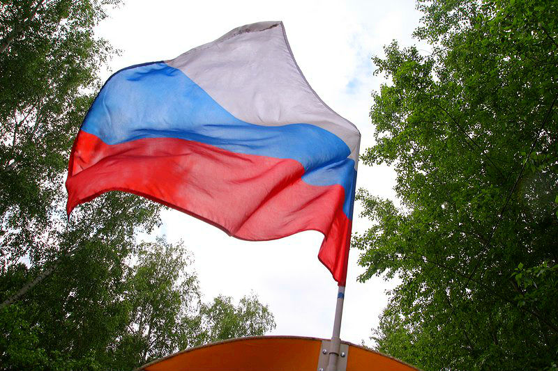 Перед уроками школьники Омской области будут поднимать флаг под гимн #Новости #Общество #Омск