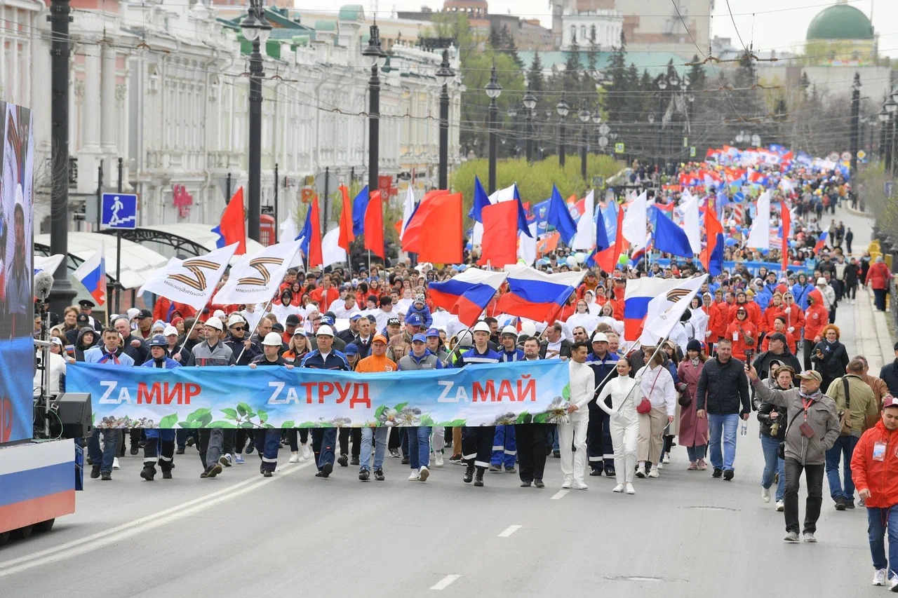 На Первомайском шествии Бурков заявил, что омичам нечего бояться #Новости #Общество #Омск На Первомайском шествии Бурков заявил, что омичам нечего бояться #Новости #Общество #Омск