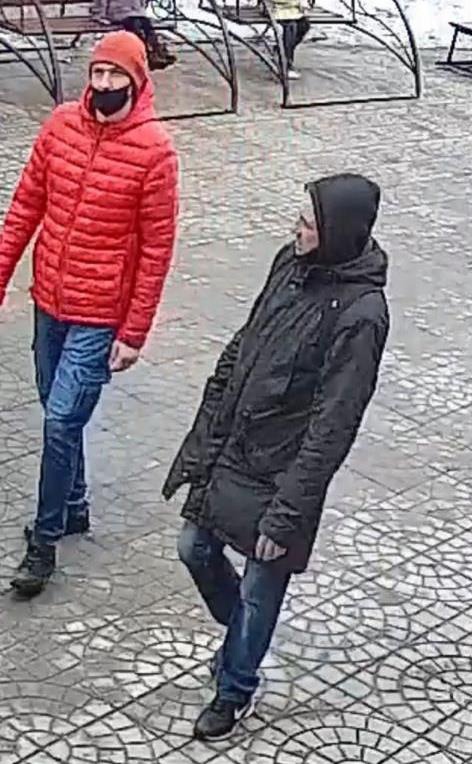 В Омске уже полтора месяца ищут грабителя, сорвавшего с девушки цепочку за 40 тысяч #Омск #Общество #Сегодня В Омске уже полтора месяца ищут грабителя, сорвавшего с девушки цепочку за 40 тысяч #Омск #Общество #Сегодня
