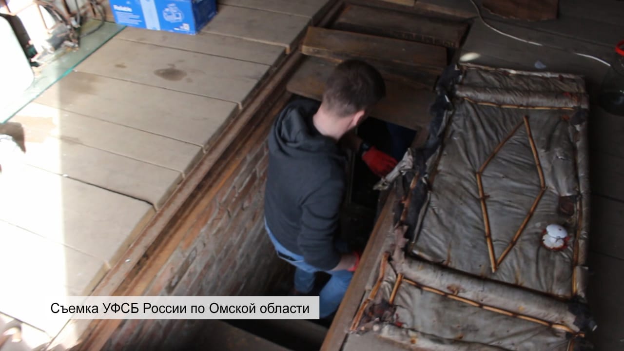 Жители Сочи и Питера оборудовали в Омске нарколабораторию под гаражом #Омск #Общество #Сегодня Жители Сочи и Питера оборудовали в Омске нарколабораторию под гаражом #Омск #Общество #Сегодня