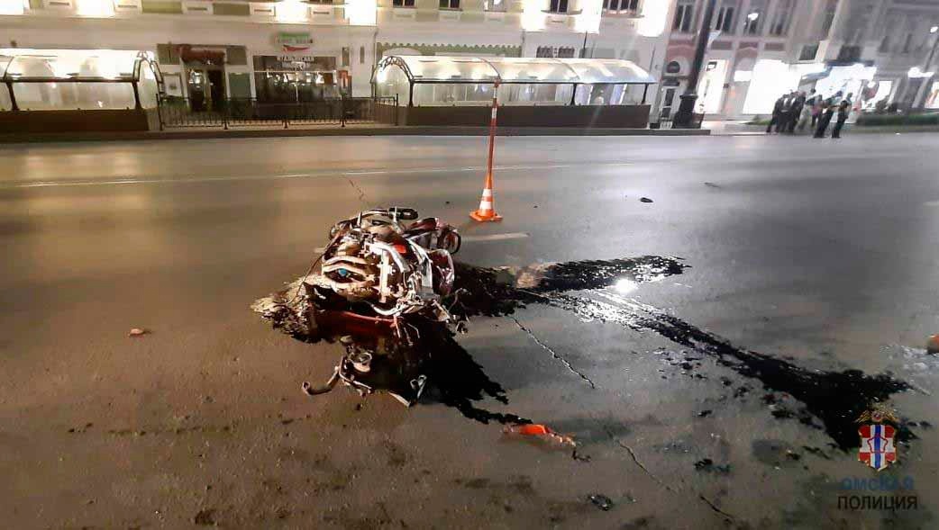 На Любинском проспекте столкнулись мотоцикл и три машины #Омск #Общество #Сегодня На Любинском проспекте столкнулись мотоцикл и три машины #Омск #Общество #Сегодня