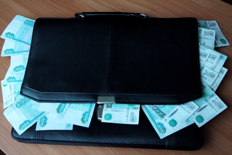 За пять месяцев омичи заплатили более 103 миллиардов налогов #Новости #Общество #Омск