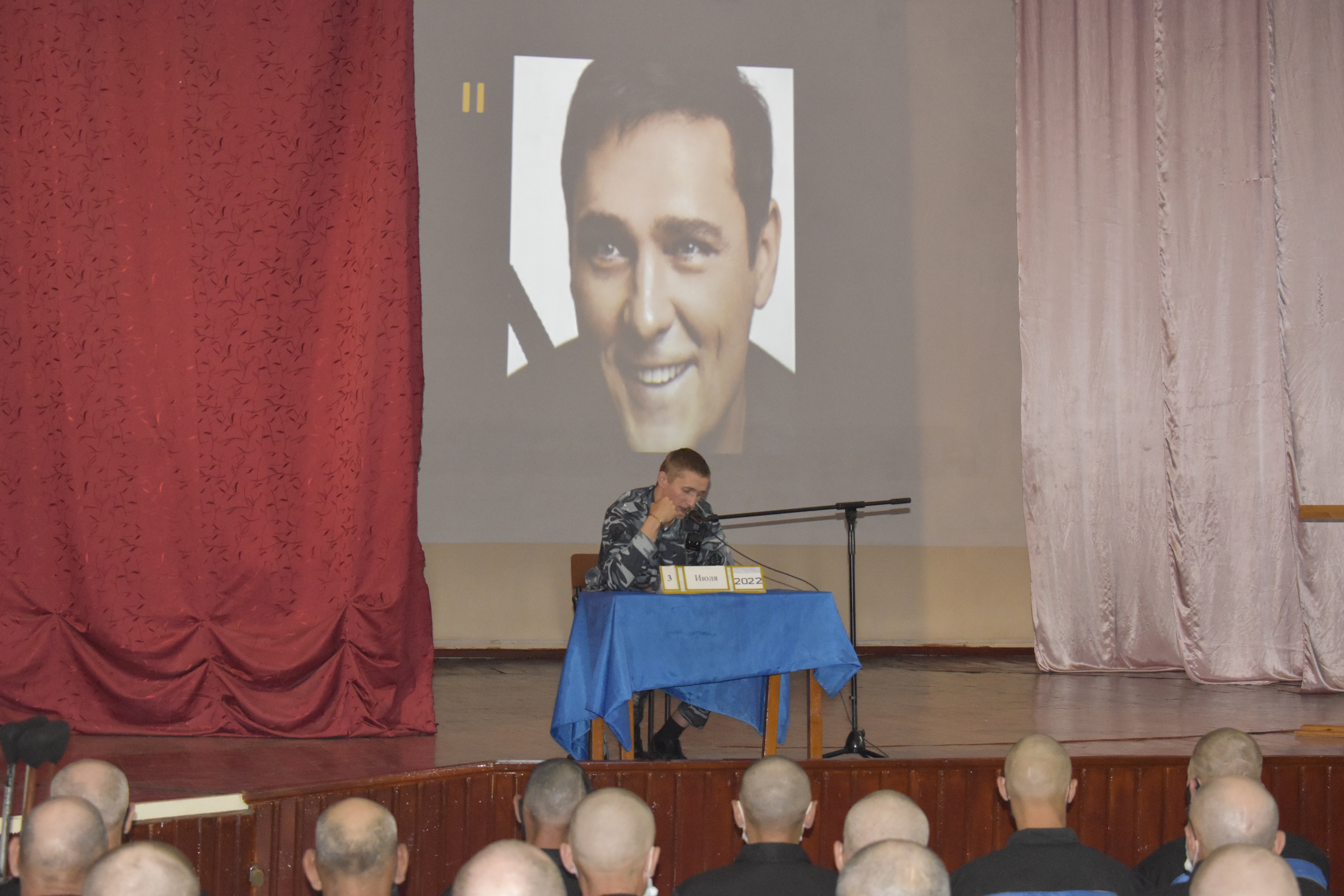 Омские заключенные устроили концерт в память о Юрии Шатунове #Новости #Общество #Омск