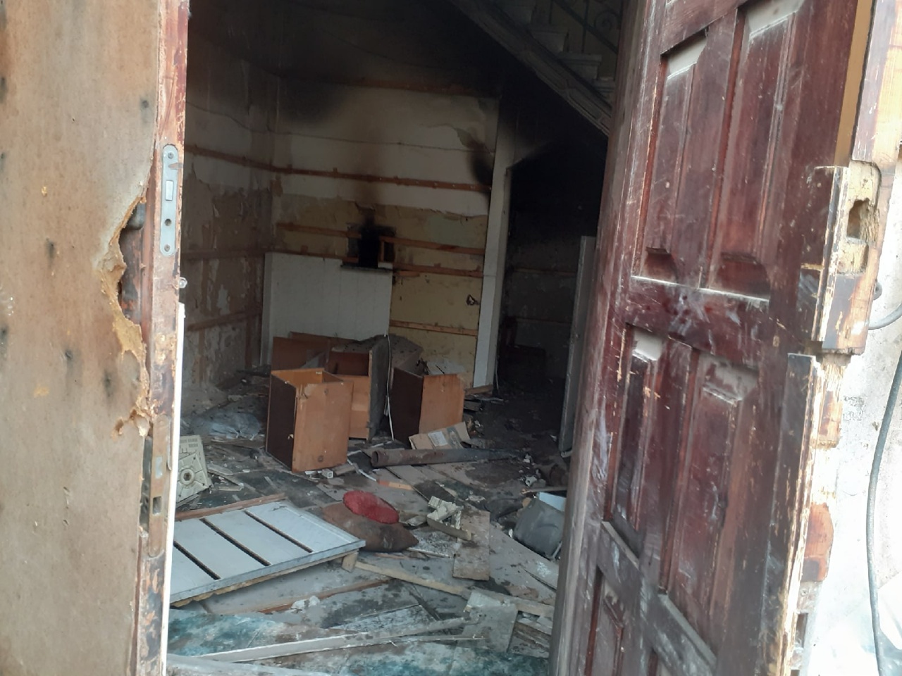 Что осталось от горевшего в Омске дома Дворжецкого? #Новости #Общество #Омск