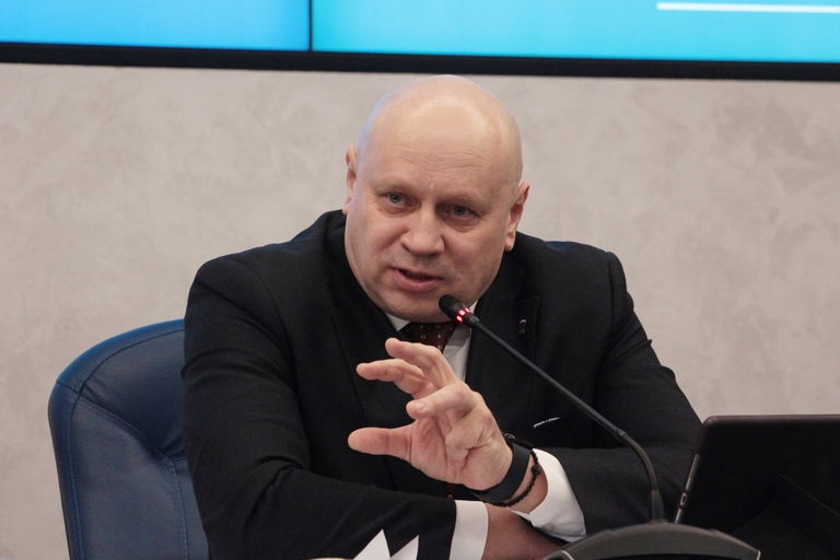 Мокрая история: как в Омске «ожили» «засохшие» в прошлом году фонтаны? #Омск #Общество #Сегодня Мокрая история: как в Омске «ожили» «засохшие» в прошлом году фонтаны? #Омск #Общество #Сегодня