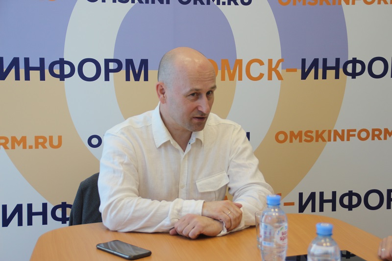 Николай СТАРИКОВ: «Экономика России построена по наклонному принципу: все стекается в центр, в Москву» Николай СТАРИКОВ: «Экономика России построена по наклонному принципу: все стекается в центр, в Москву»