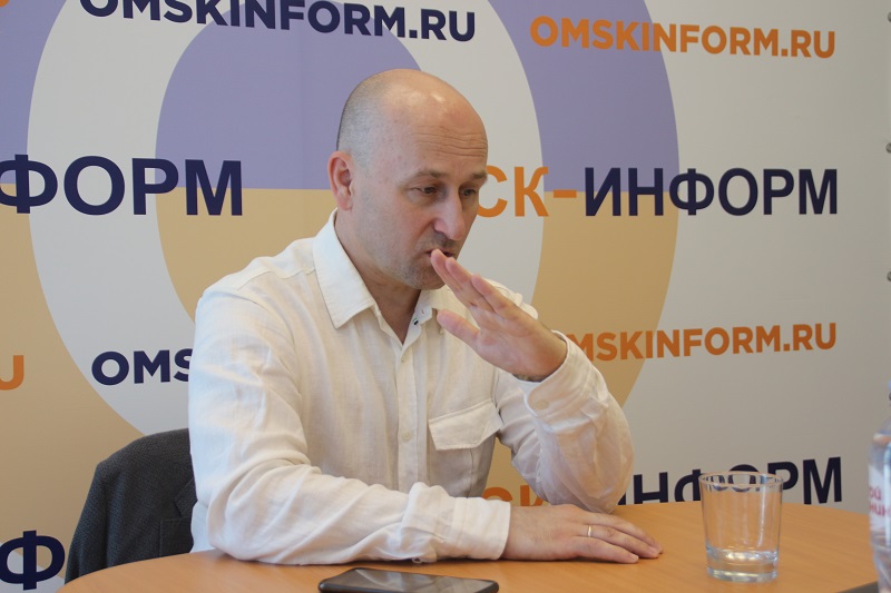 Николай СТАРИКОВ: «Экономика России построена по наклонному принципу: все стекается в центр, в Москву» Николай СТАРИКОВ: «Экономика России построена по наклонному принципу: все стекается в центр, в Москву»
