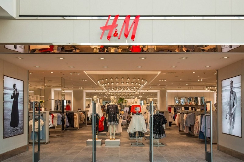 H&M устроит распродажу в августе #Новости #Общество #Омск