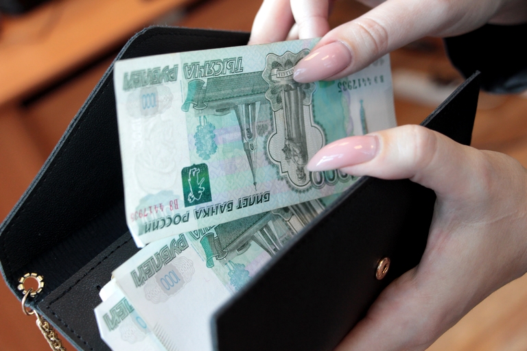 У жителя Омской области просили деньги в обход кассы за подключение воды #Новости #Общество #Омск