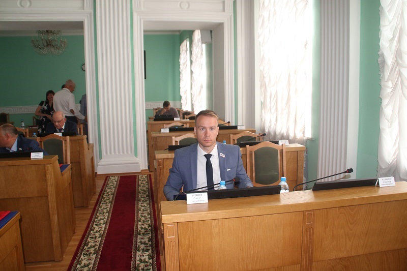 «Выпускной» в Омском горсовете: депутаты отсидели последний «урок» #Новости #Общество #Омск «Выпускной» в Омском горсовете: депутаты отсидели последний «урок» #Новости #Общество #Омск