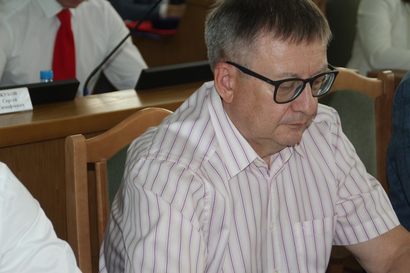 «Выпускной» в Омском горсовете: депутаты отсидели последний «урок» #Новости #Общество #Омск «Выпускной» в Омском горсовете: депутаты отсидели последний «урок» #Новости #Общество #Омск