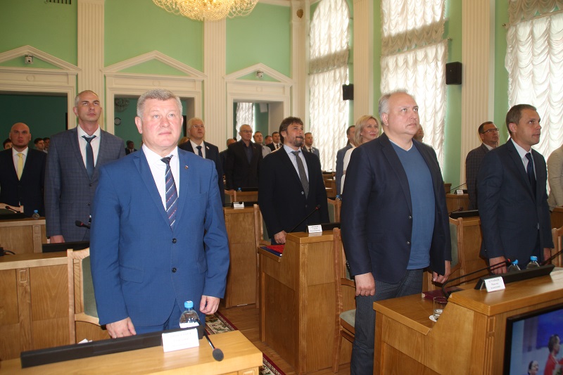 «Выпускной» в Омском горсовете: депутаты отсидели последний «урок» #Новости #Общество #Омск «Выпускной» в Омском горсовете: депутаты отсидели последний «урок» #Новости #Общество #Омск