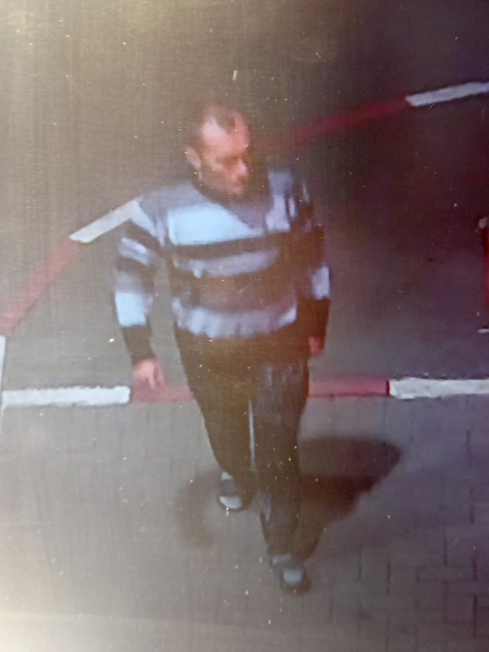 Омич записал ПИН-код на карту и лишился 200 тысяч #Омск #Общество #Сегодня Омич записал ПИН-код на карту и лишился 200 тысяч #Омск #Общество #Сегодня