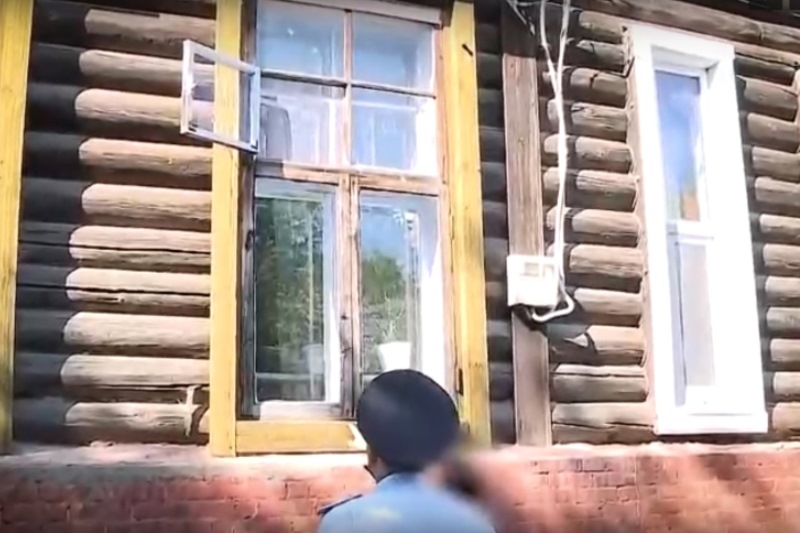 Вор-акробат вынес из дома омички золото, шубу и все деньги #Новости #Общество #Омск