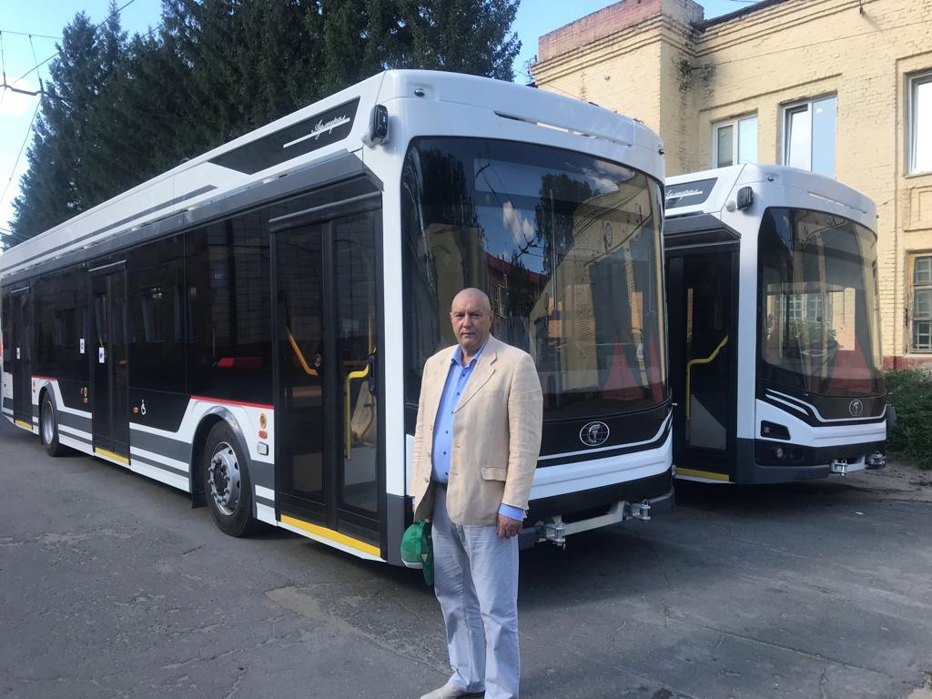 В Омск прибыли пять новых троллейбусов «Адмирал» #Новости #Общество #Омск