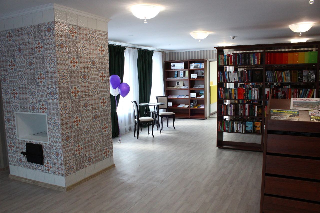 На севере Омской области открыли библиотеку с дровяной печью #Новости #Общество #Омск