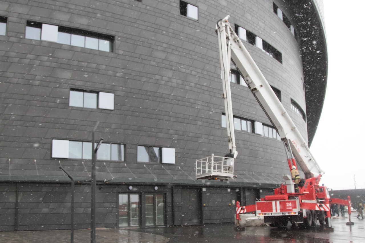 На новой омской арене за несколько дней до открытия произошел «пожар» #Омск #Общество #Сегодня