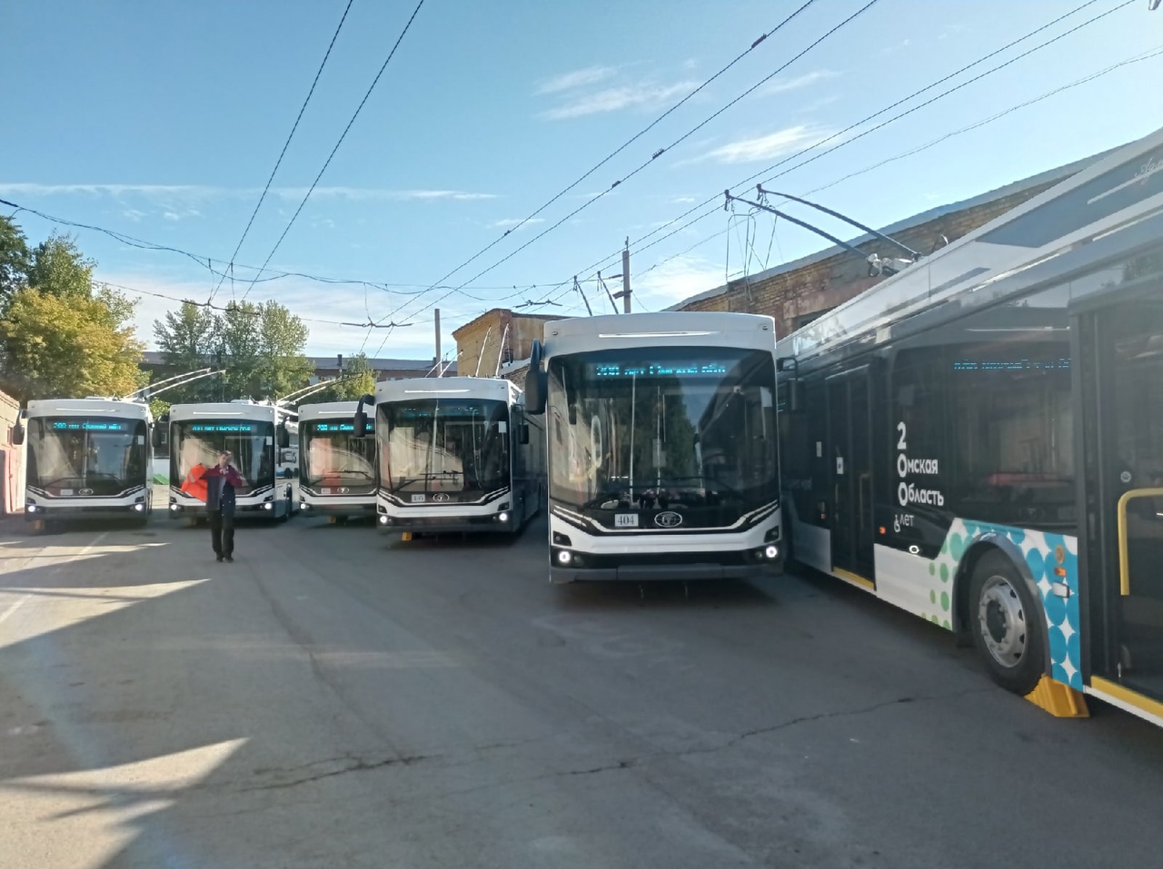 Для омичей купят еще 65 автобусов и 40 троллейбусов #Новости #Общество #Омск
