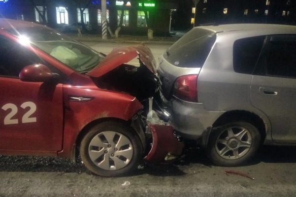 На Красном Пути в Омске столкнулись 4 автомобиля #Новости #Общество #Омск