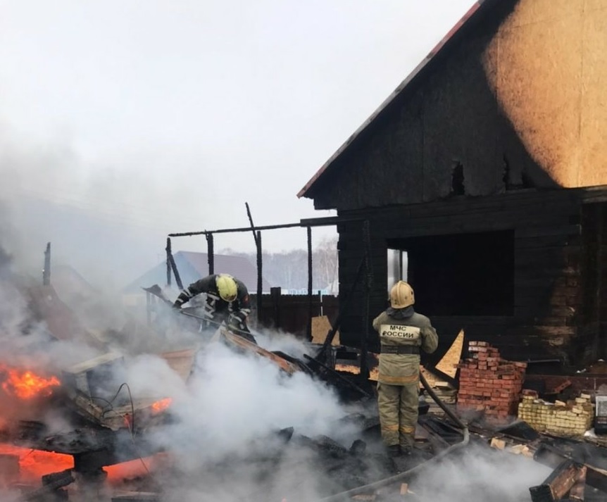 В Омской области из-за сарая сгорел строящийся дом #Новости #Общество #Омск