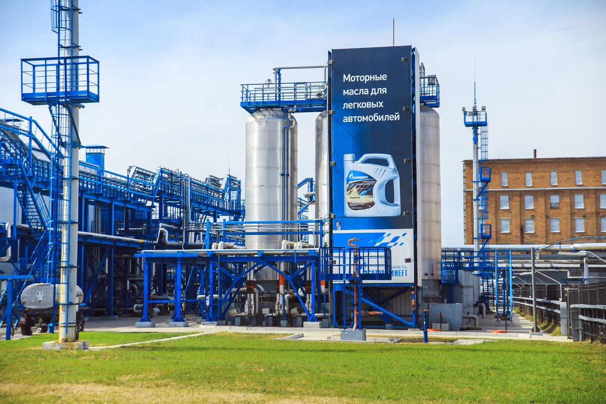 Омский завод смазочных материалов будет производить базовую «синтетику» для страны