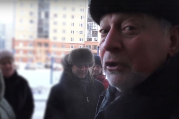 Чиновник омской мэрии напал на журналистов #Новости #Общество #Омск