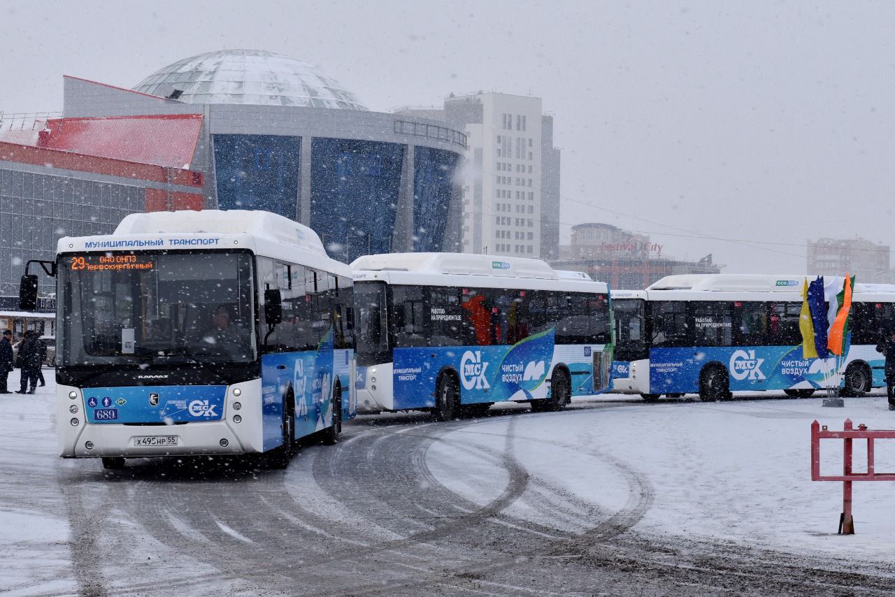 На омские улицы вышли 11 новых автобусов #Новости #Общество #Омск На омские улицы вышли 11 новых автобусов #Новости #Общество #Омск