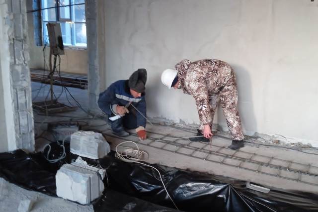 Ремонтировать здание в Омской области отправили преступников #Омск #Общество #Сегодня