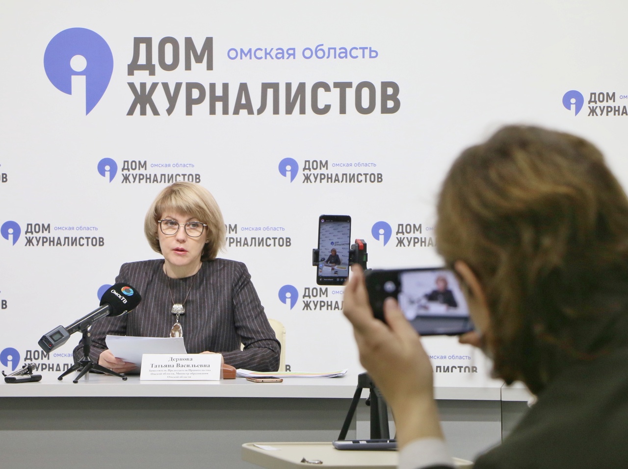 Бурков сообщил о поиске нового министра образования #Омск #Общество #Сегодня Бурков сообщил о поиске нового министра образования #Омск #Общество #Сегодня