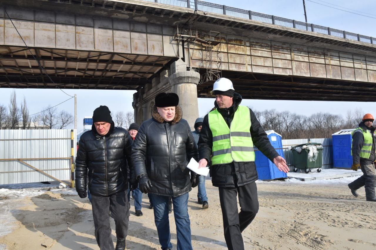 Шелест заявил, что конструкции Ленинградского моста держатся на честном слове #Омск #Общество #Сегодня Шелест заявил, что конструкции Ленинградского моста держатся на честном слове #Омск #Общество #Сегодня