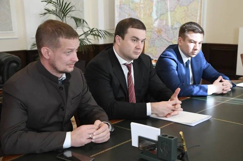 Заремба отчаянно пытается сохраниться при новом губернаторе #Новости #Общество #Омск Заремба отчаянно пытается сохраниться при новом губернаторе #Новости #Общество #Омск