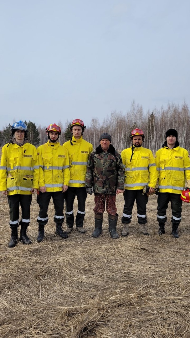 Тушить лесные пожары в Омской области помогают добровольцы #Омск #Общество #Сегодня Тушить лесные пожары в Омской области помогают добровольцы #Омск #Общество #Сегодня
