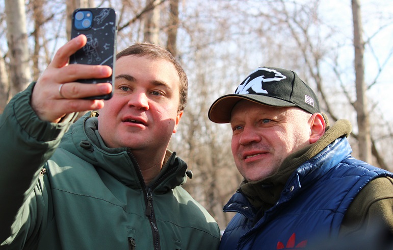Хоценко и Шелест пожертвовали планами на выходные ради Турчака #Новости #Общество #Омск Хоценко и Шелест пожертвовали планами на выходные ради Турчака #Новости #Общество #Омск