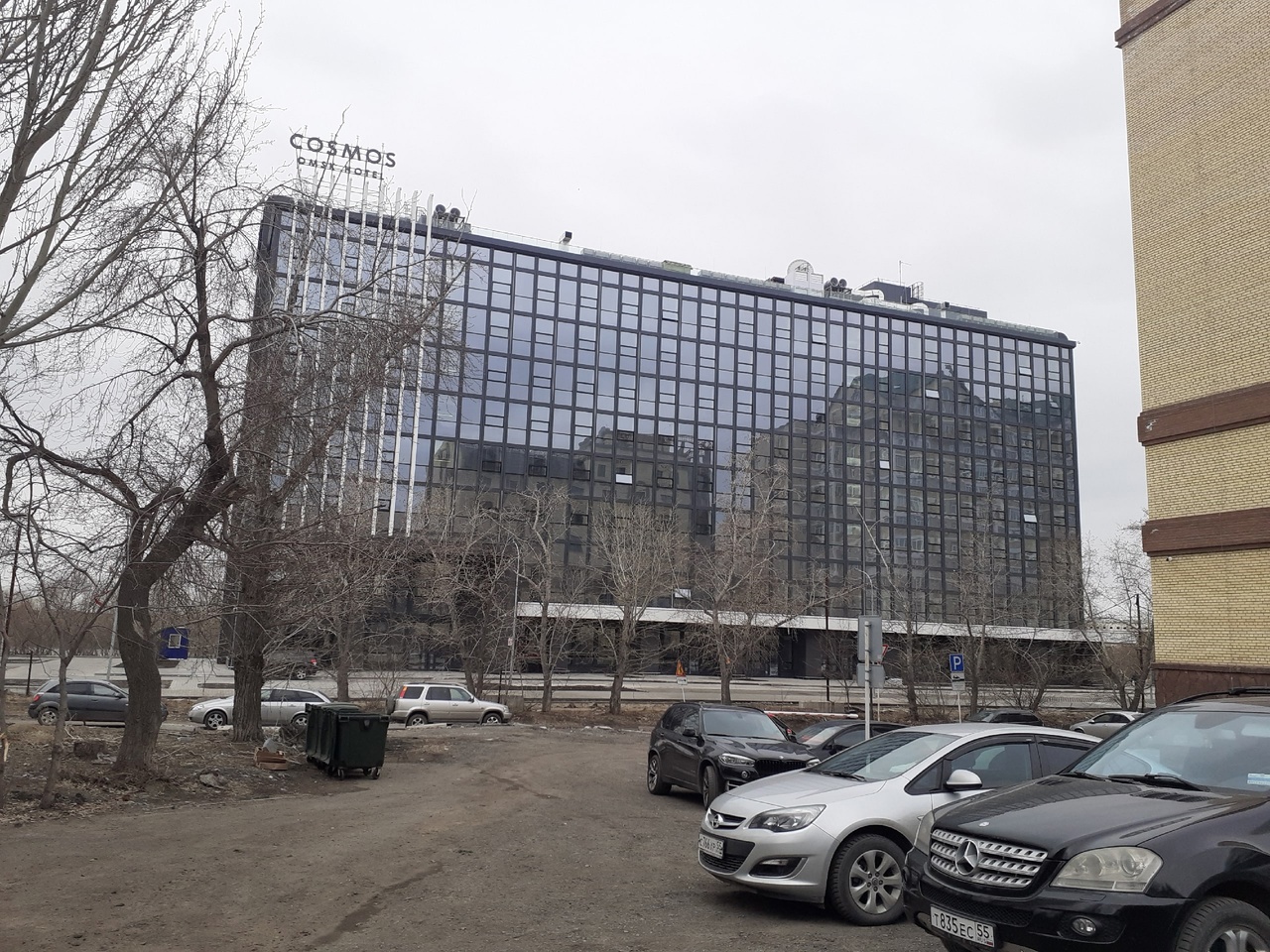 «Бурковские» хотели воткнуть дом на «меганабережной» в Омске: что их остановило?