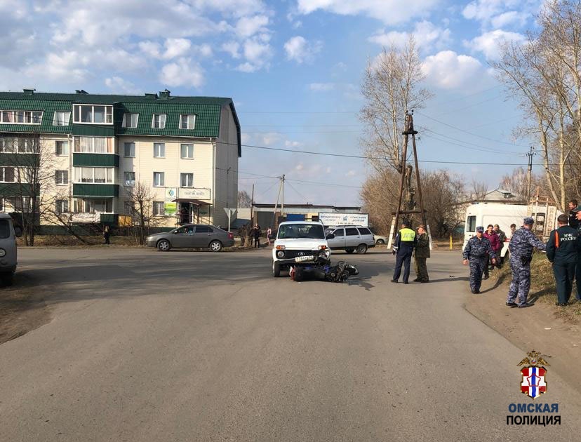 В Большеречье 75-летний пенсионер на «Ниве» отправил в больницу мотоциклиста #Омск #Общество #Сегодня