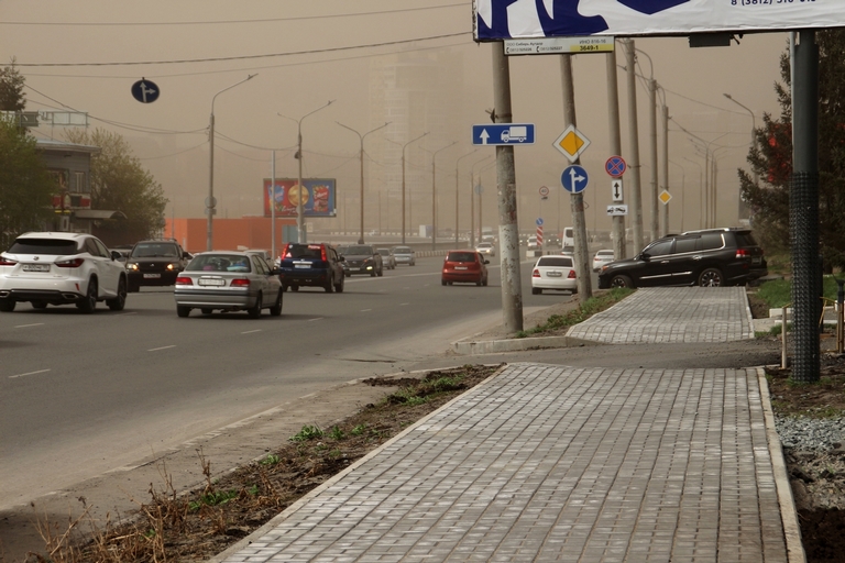 Нечем дышать: Омск покрылся толстым слоем пыли #Омск #Общество #Сегодня
