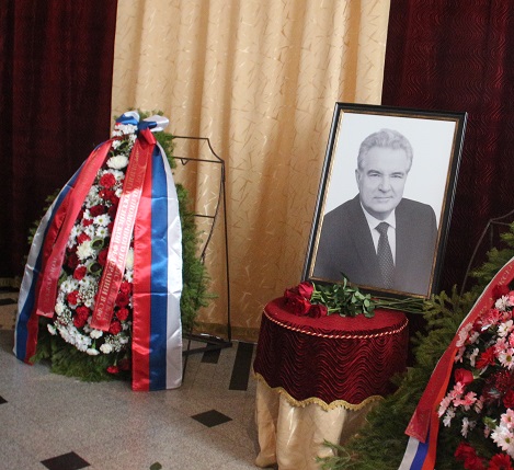 С Варнавским простились все 4 омских губернатора #Омск #Общество #Сегодня