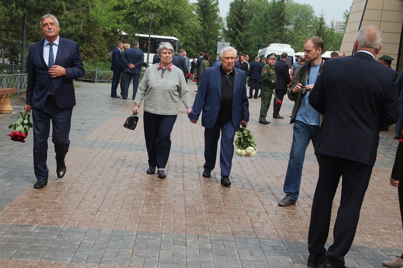 С Варнавским простились все 4 омских губернатора #Омск #Общество #Сегодня