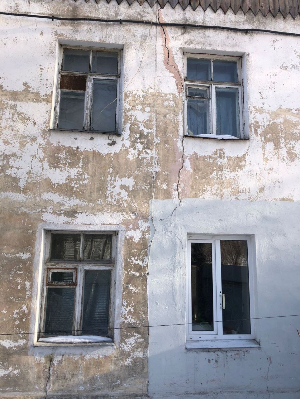 Мэрию Омска через суд заставили расселить аварийный дом #Новости #Общество #Омск