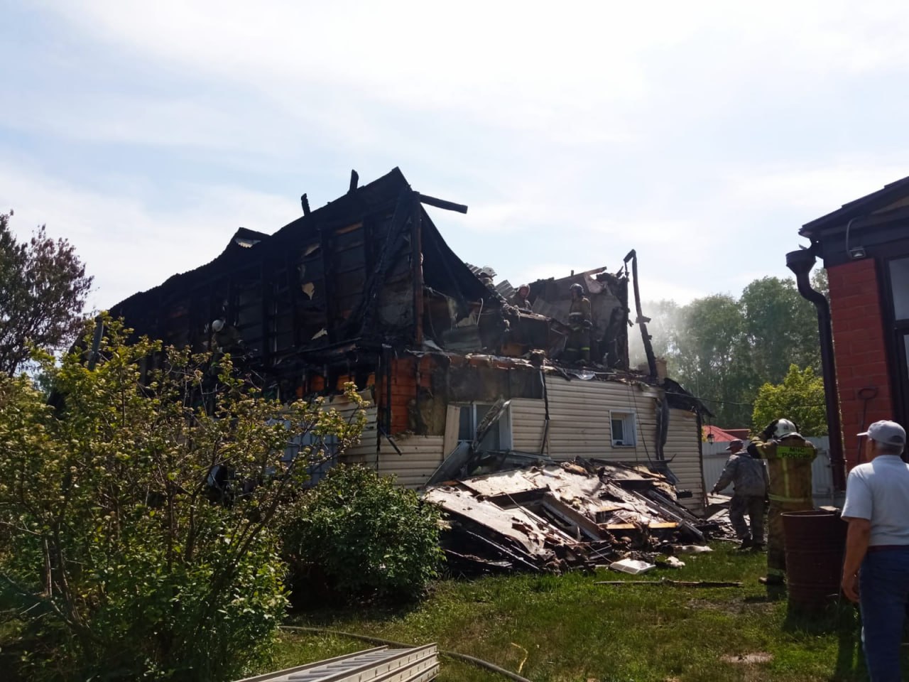 В Омской области вспыхнул двухэтажный дом #Омск #Общество #Сегодня