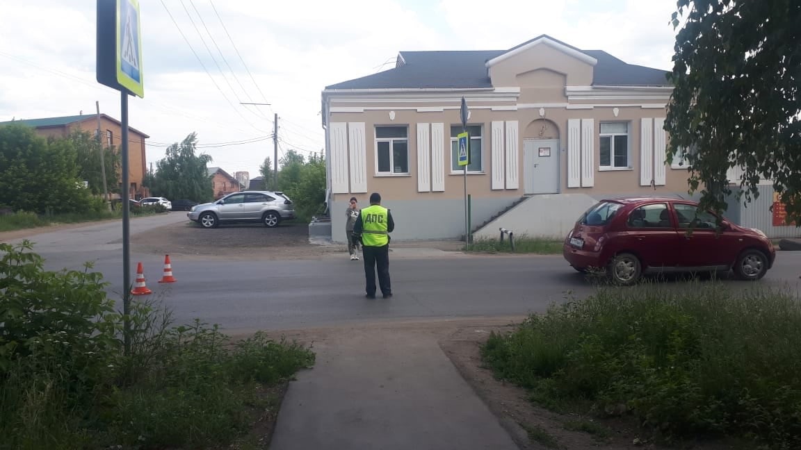 В Омске иномарка сбила юного велосипедиста на зебре #Новости #Общество #Омск