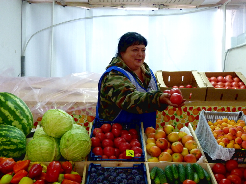 В российских магазинах подешевели черешня, персики и нектарины #Новости #Общество #Омск